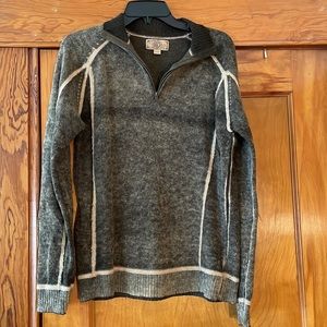 BKE pullover sz large